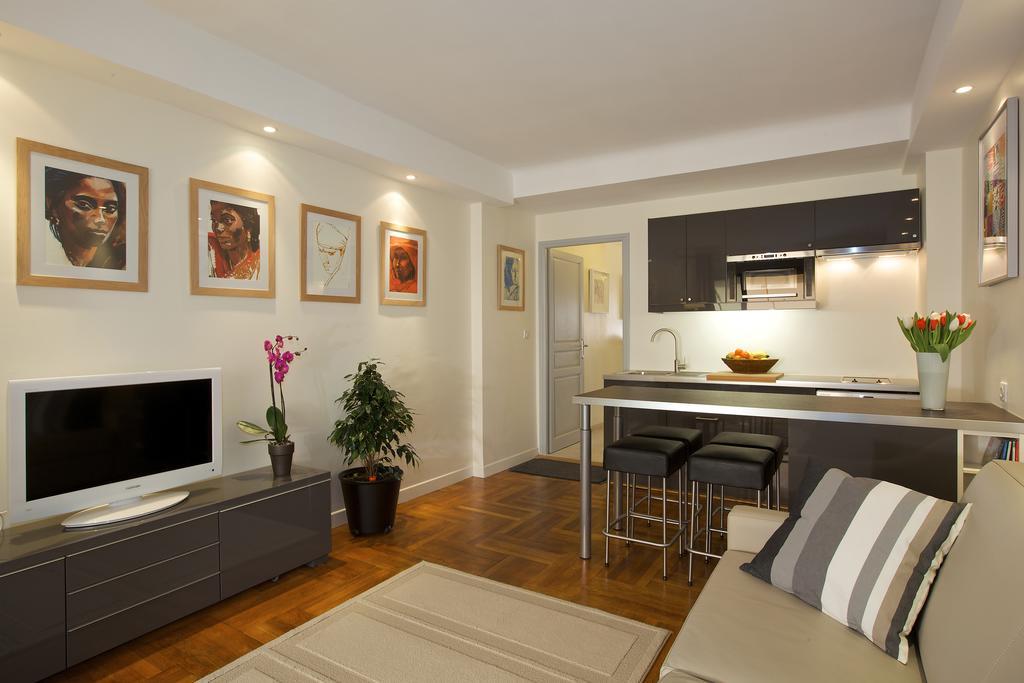 Le California Apartamento Juan-les-Pins Exterior foto